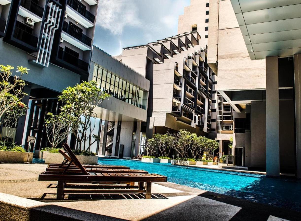 Imperio Residences Homestay *